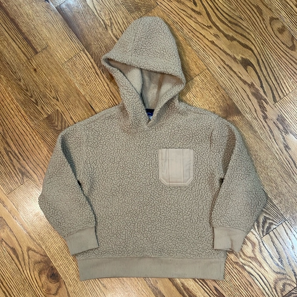 Boy’s Old Navy Sherpa Hoodie/Sweatshirt. Size Small 6/7. Excellent Condition.